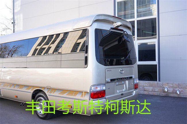 丰田考斯特19座报TVT体育价19座房车价格及图片(图1)