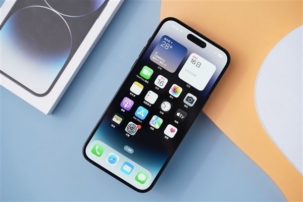 TVT体育苹果推出iPhone 15系列采用USB-C充电端子迎合欧盟统一标准。(图3)