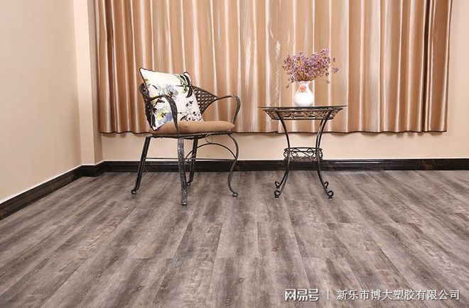 TVT体育科普：spc锁扣地板不同环保等级的区别。(图1)