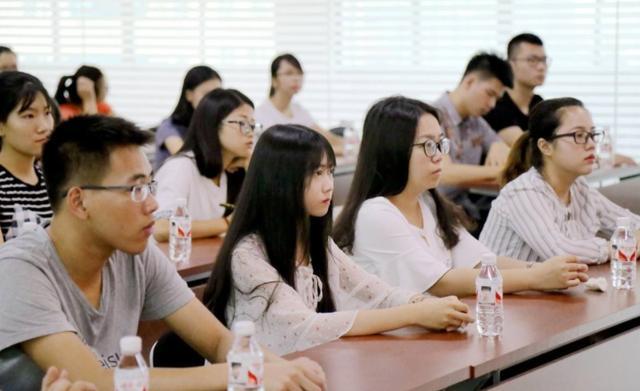 TVT体育就业前景好的“新工科”专业年薪有望超80万考生千万别错过(图2)
