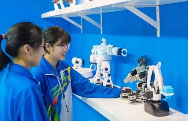 TVT体育就业前景好的“新工科”专业年薪有望超80万考生千万别错过(图4)